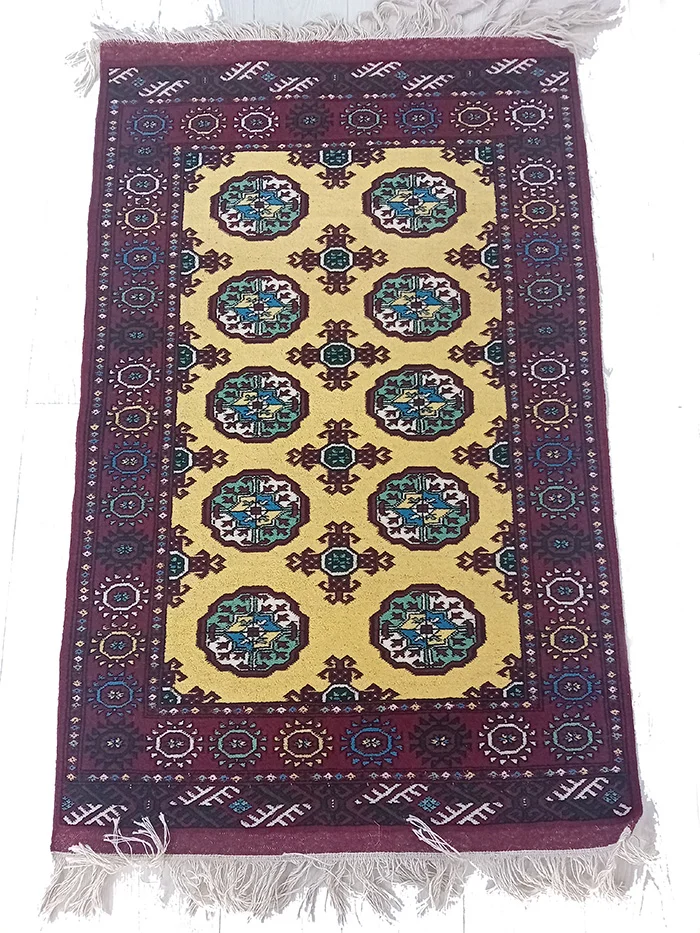 قیمت فرش ترکمن دستباف طرح ماری گل زرد